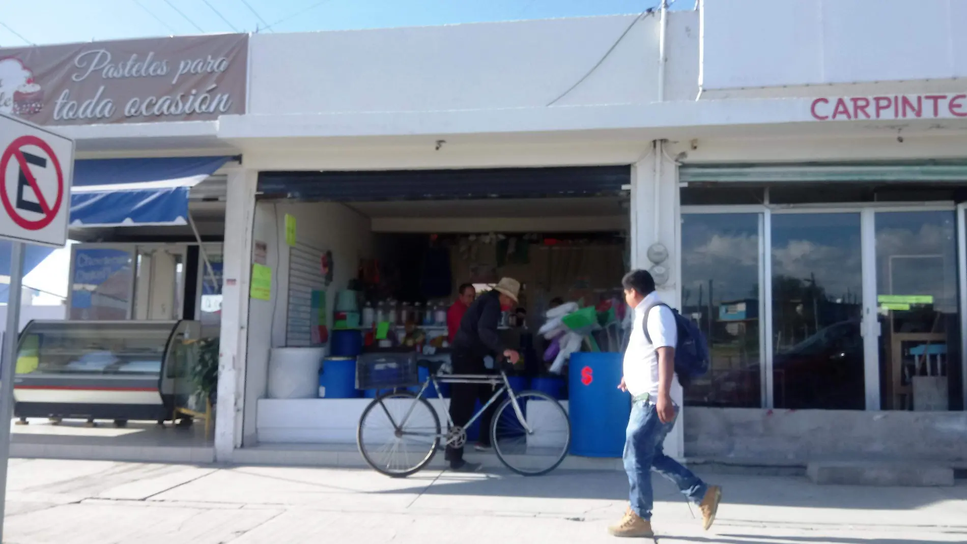 Comercios podrán regularizarse más fácil.  Monsetrrat García  El Sol de San Juan del Río.